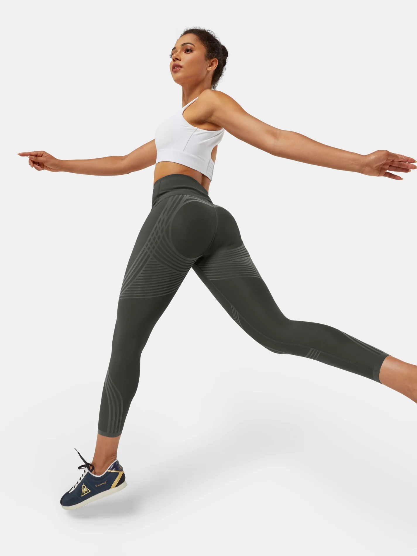 Body Sculpt 7/8 Leggings (Reversible Wear) - Image 27