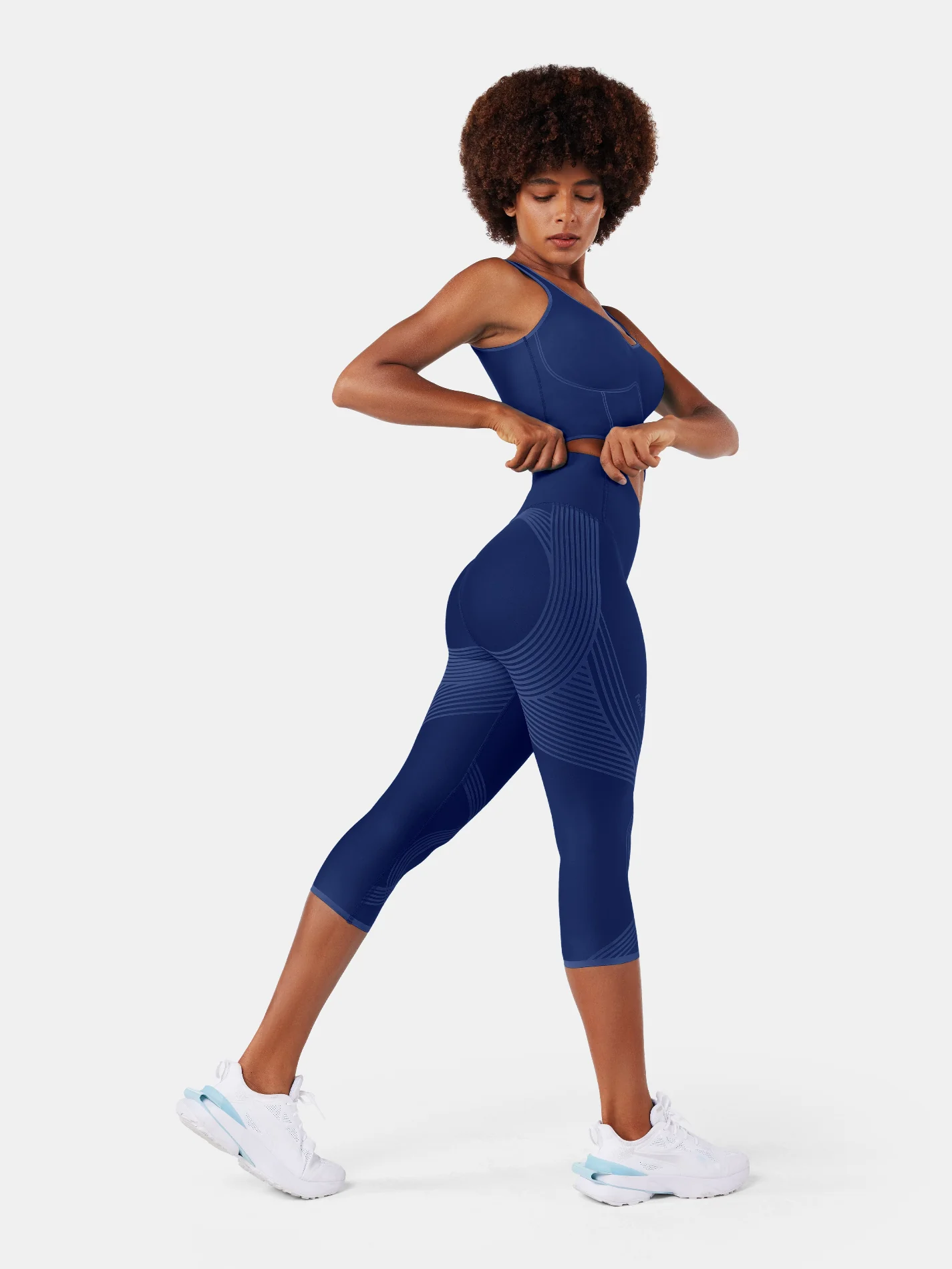 Body Sculpt Capri Leggings (Reversible Wear) - Image 53