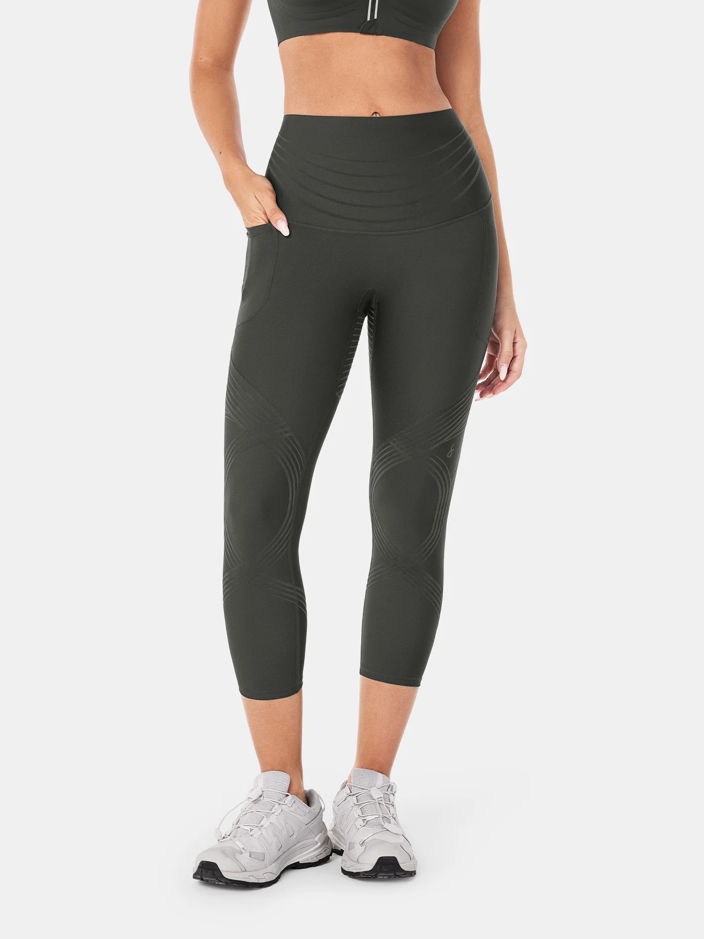 Body Sculpt Side Pocket 7/8 Leggings 2.0 (Reversible Wear) - Image 7