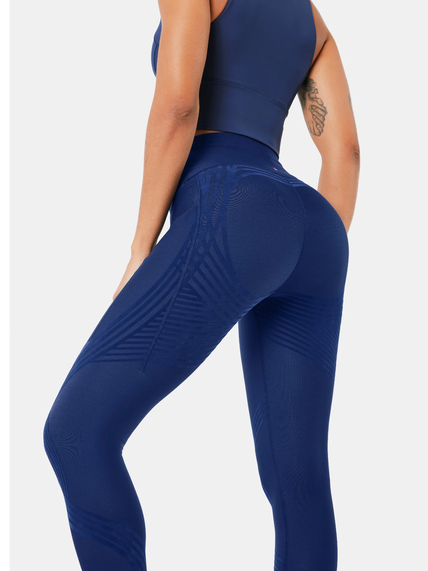 Body Sculpt Side Pocket 7/8 Leggings - Image 73