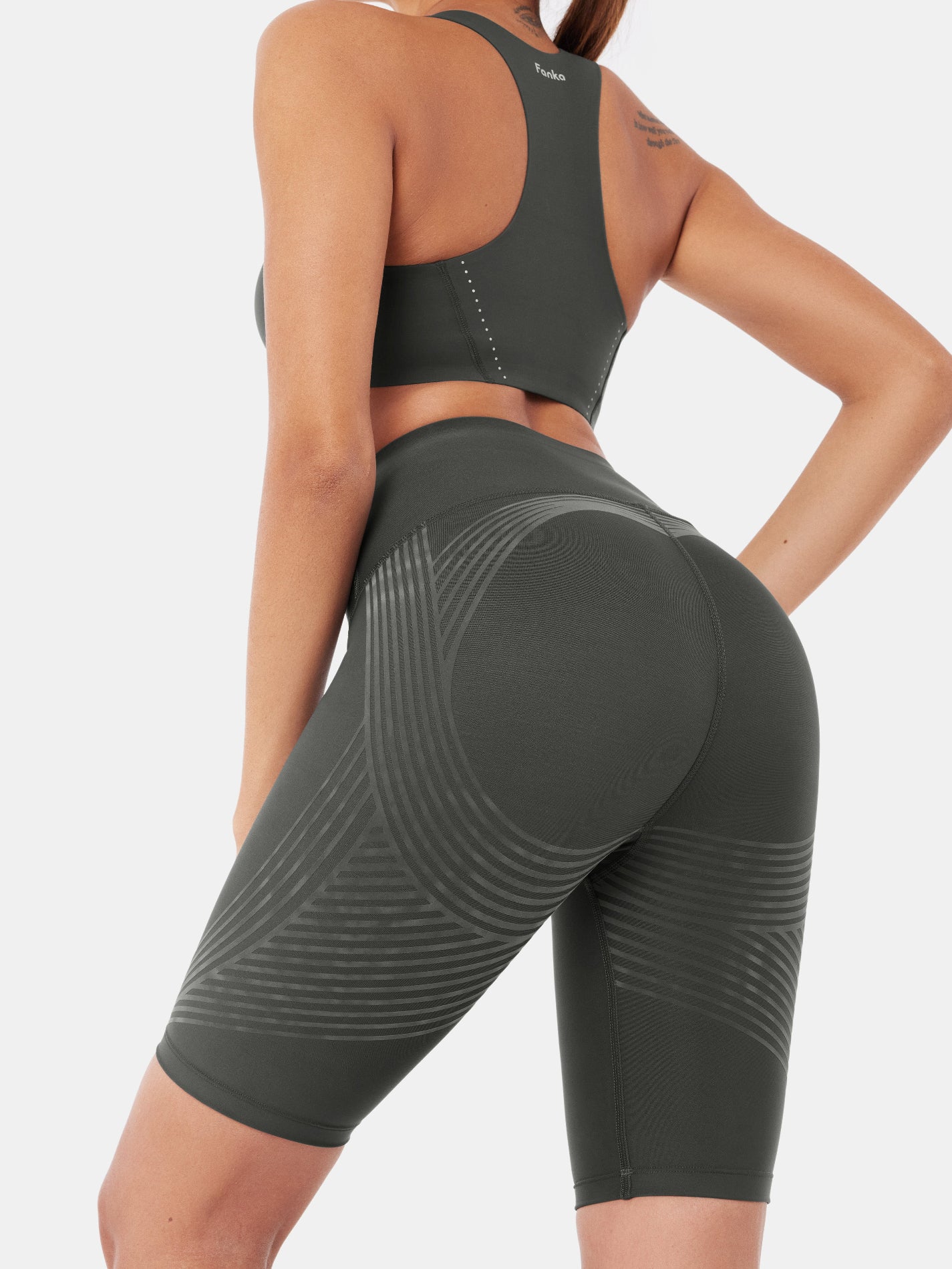Body Sculpt Side Pocket 9" Biker Shorts (Reversible Wear) - Image 25