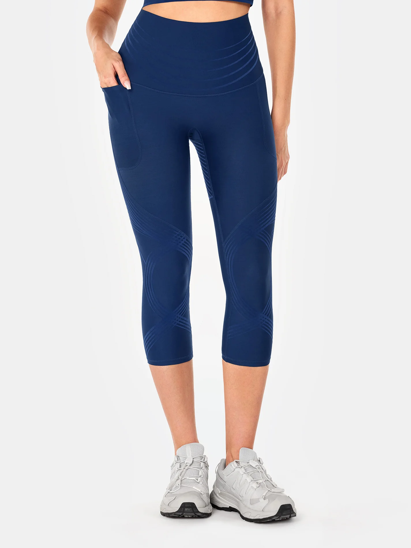Body Sculpt Side Pocket Capri Leggings - Image 46