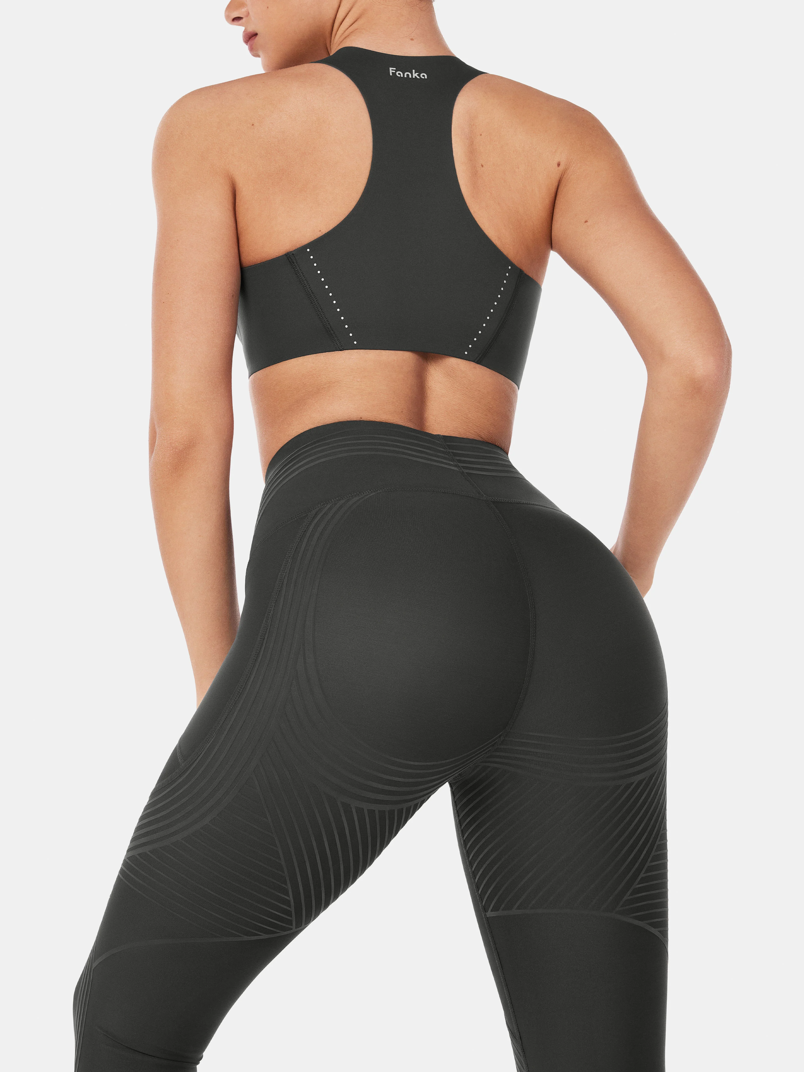 Body Sculpt Side Pocket Capri Leggings - Image 60