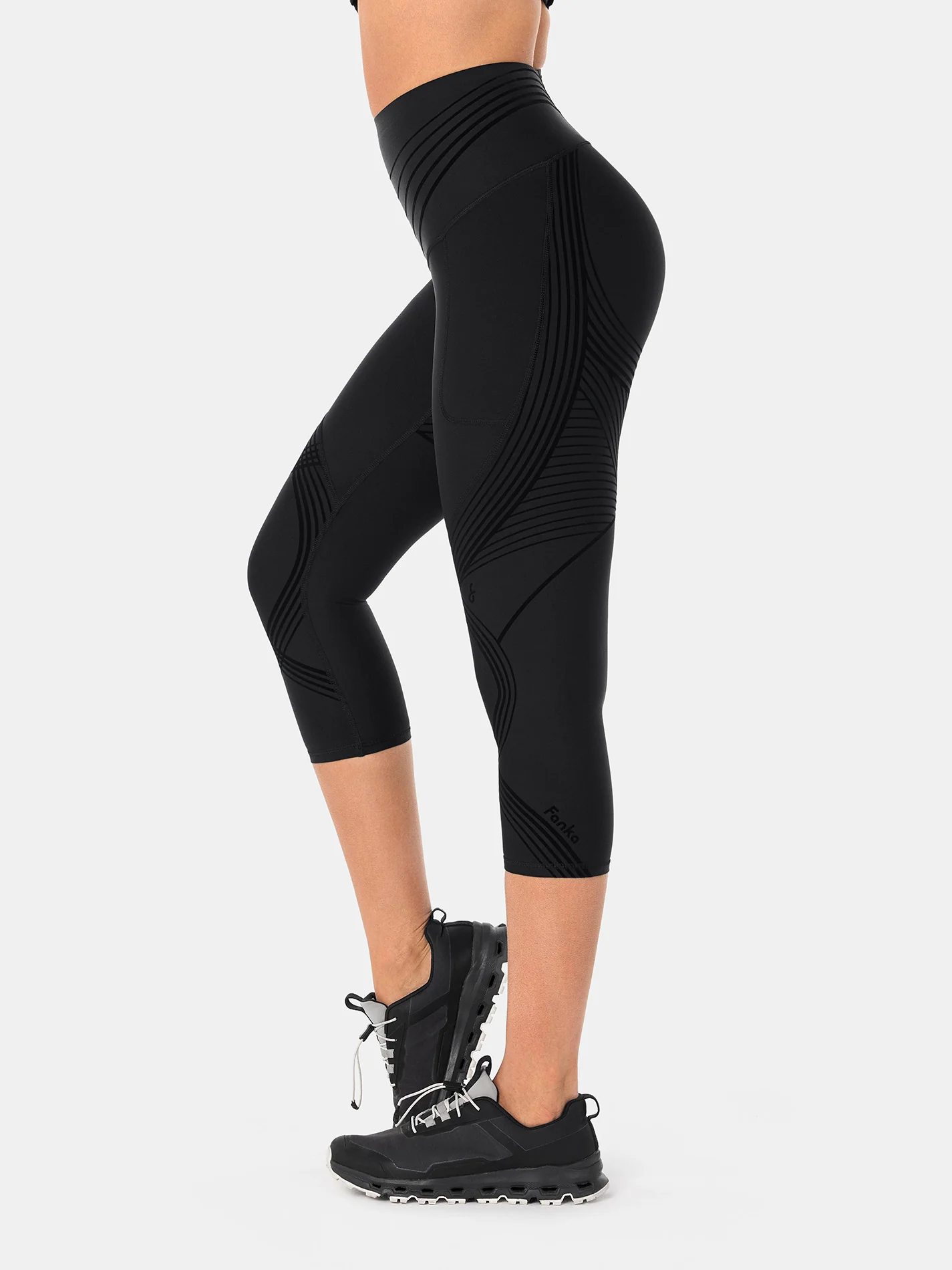 Body Sculpt Side Pocket Capri Leggings 2.0 (Reversible Wear) - Image 28