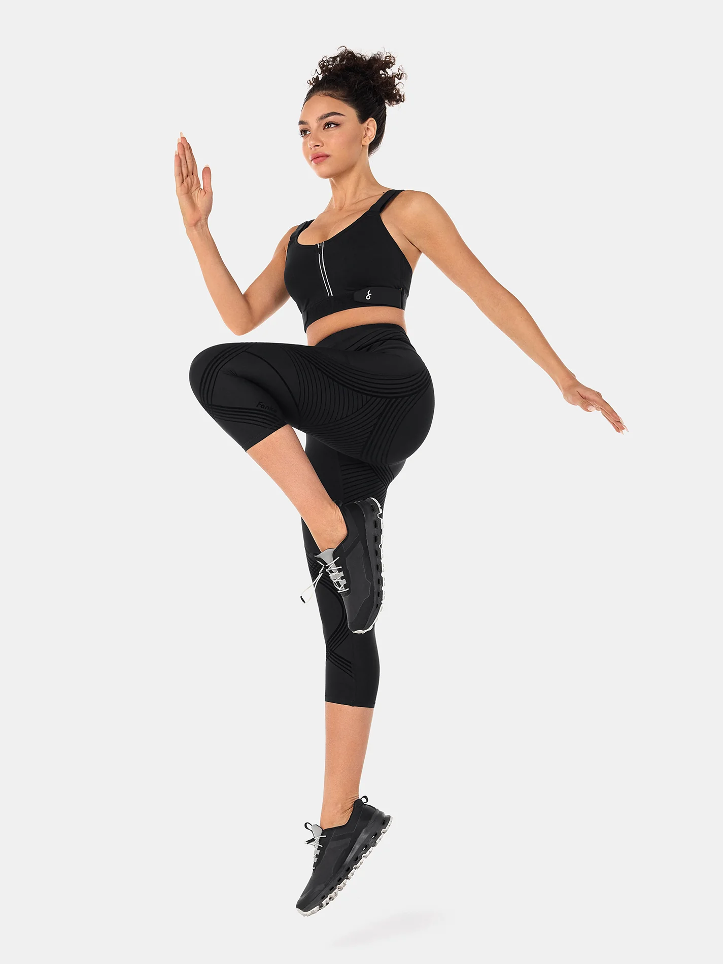 Body Sculpt Side Pocket Capri Leggings 2.0 (Reversible Wear) - Image 34
