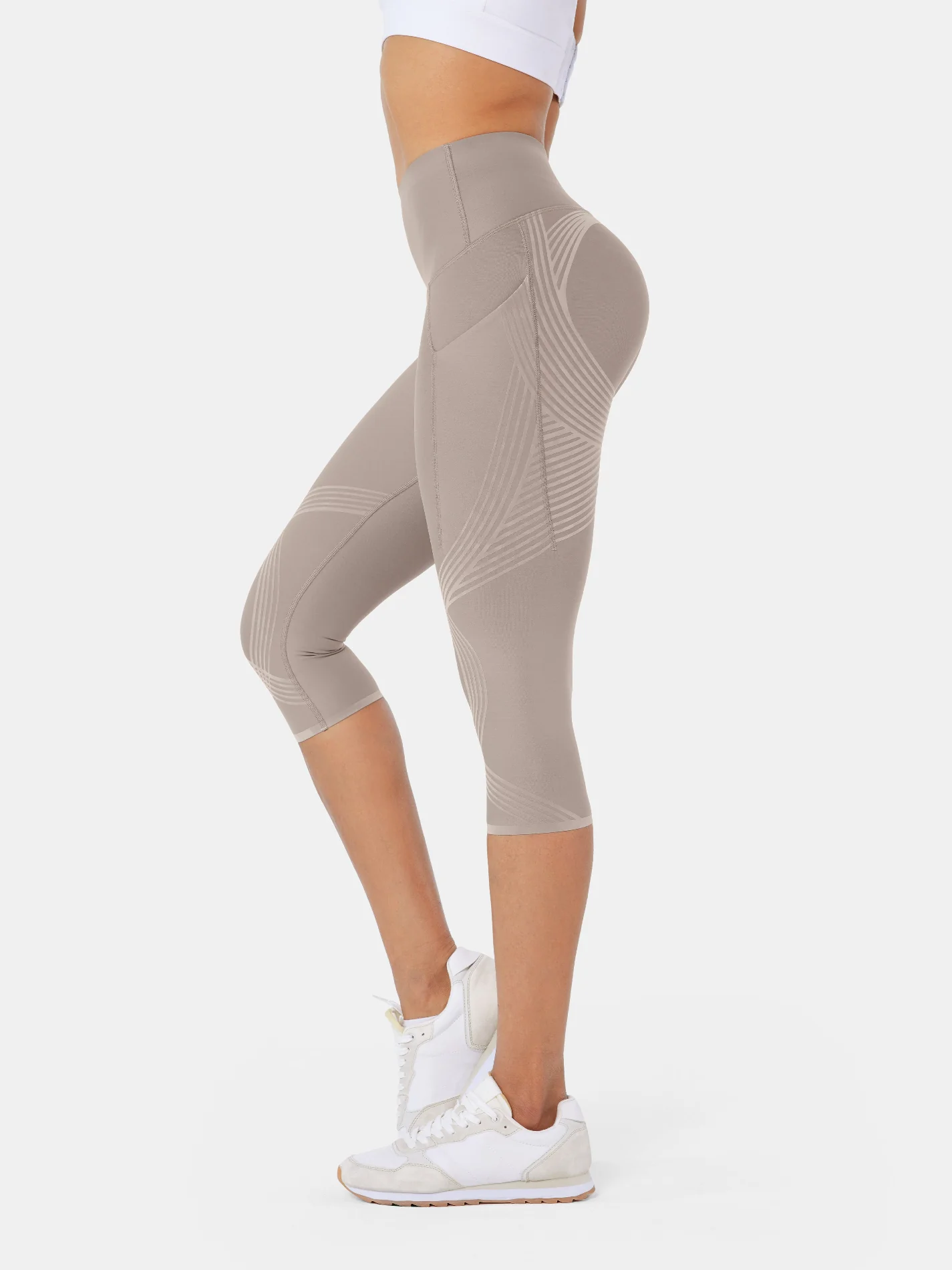 Body Sculpt Side Pocket Capri Leggings - Image 26