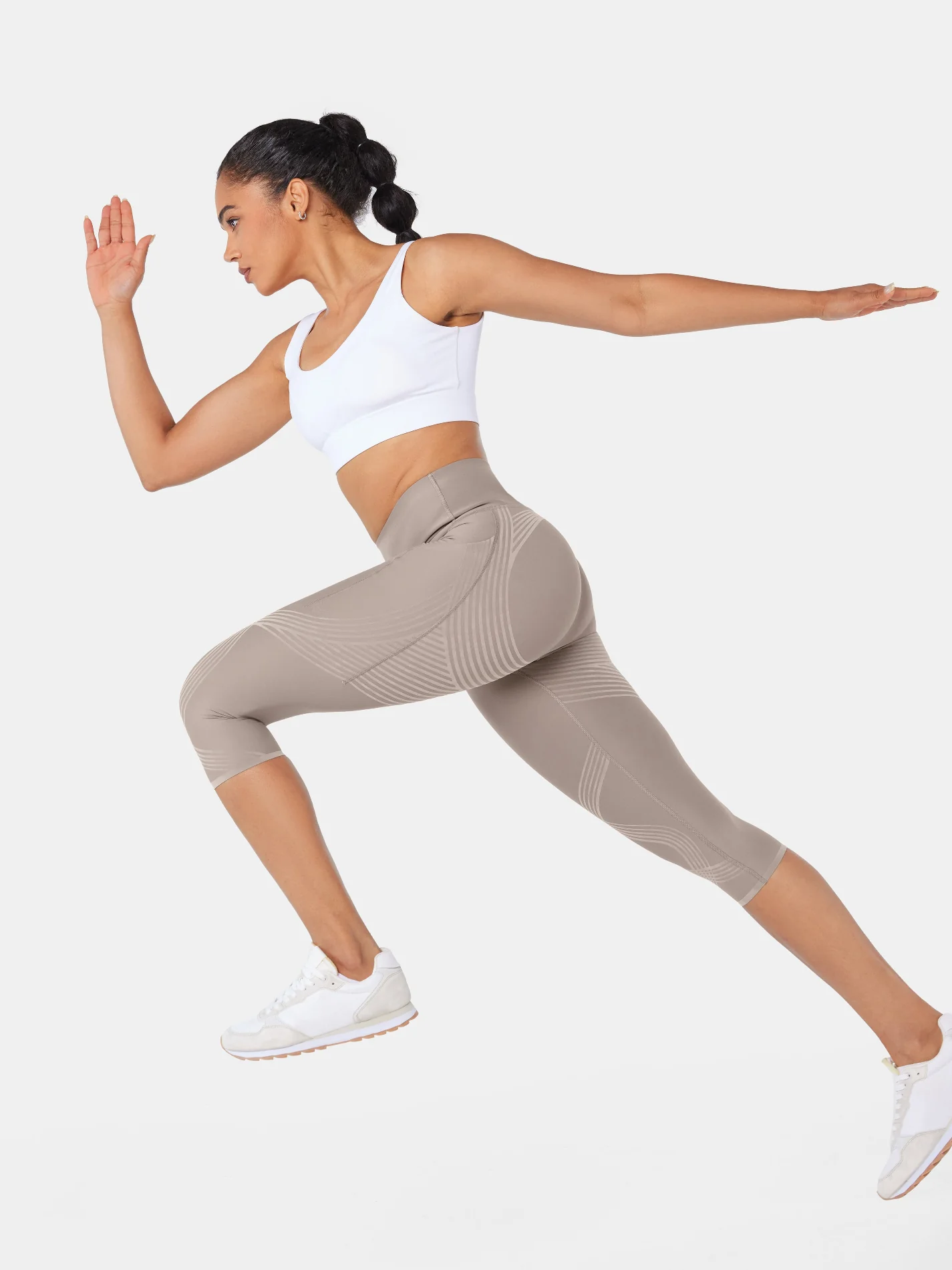 Body Sculpt Side Pocket Capri Leggings - Image 27